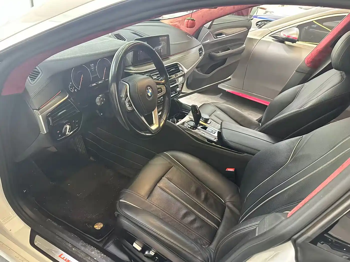 BMW 6 Series GT 2019 630i Luxury Design Package фото 8