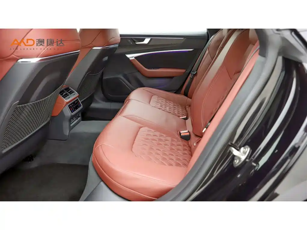 Audi A7L 2023 45 TFSI quattro S-line Black Warrior Edition фото 7
