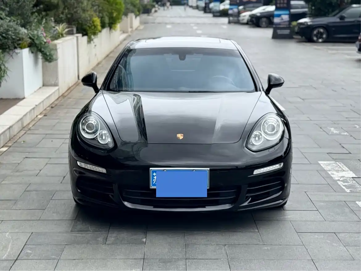 Porsche Panamera 2014 Panamera 3.0T фото 3