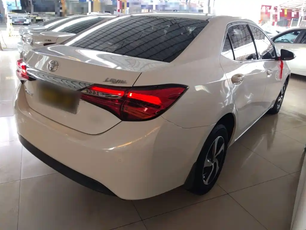 Toyota Levin 2017 Facelift 185T CVT Elite (China V) фото 7