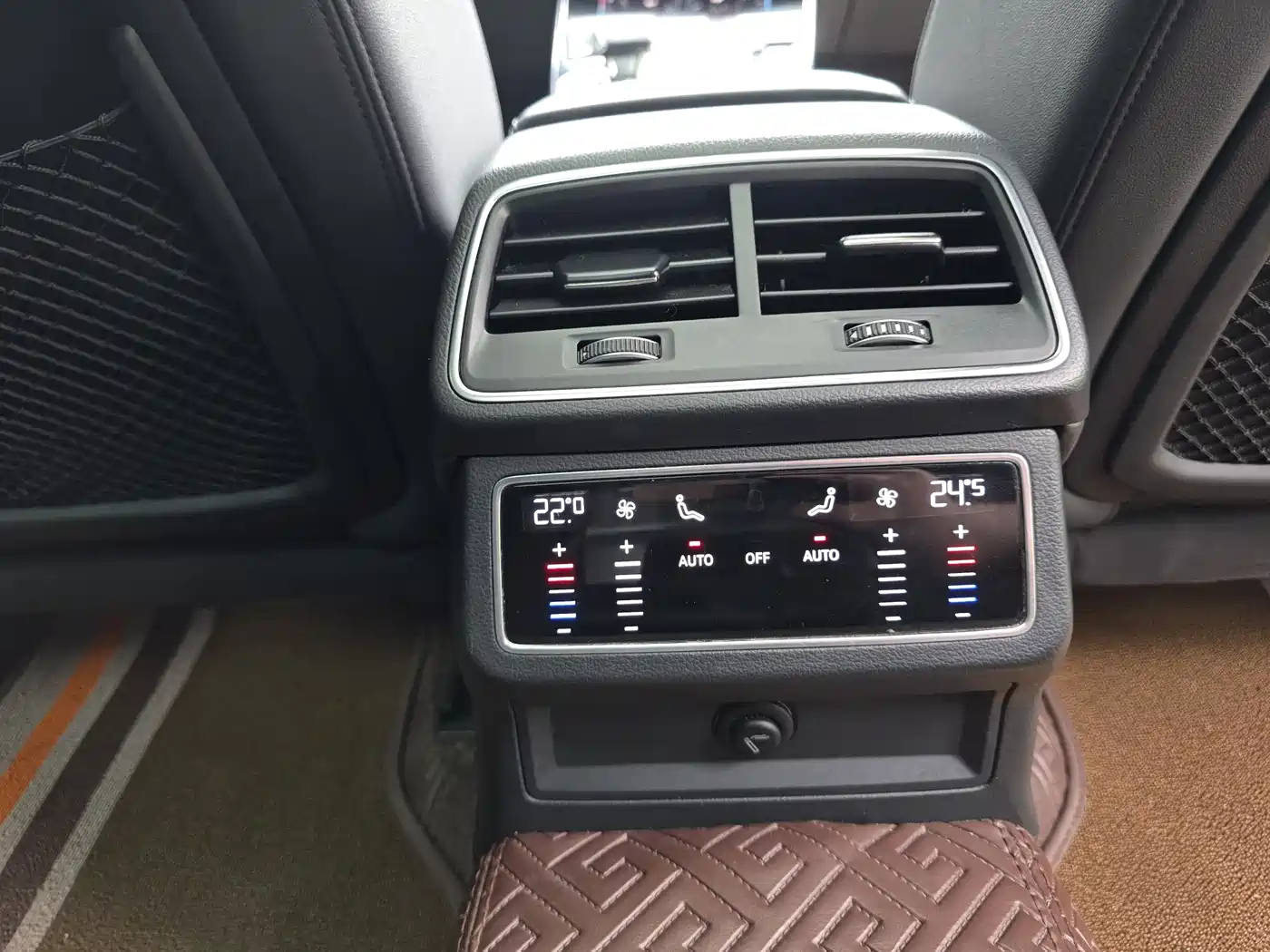 AUDI A6 (IMPORT)