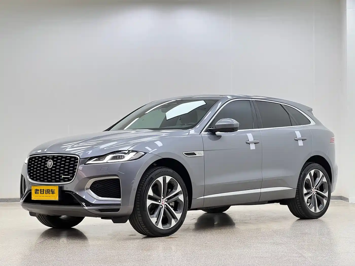 Jaguar F-PACE 2021 340PS R-Dynamic SE