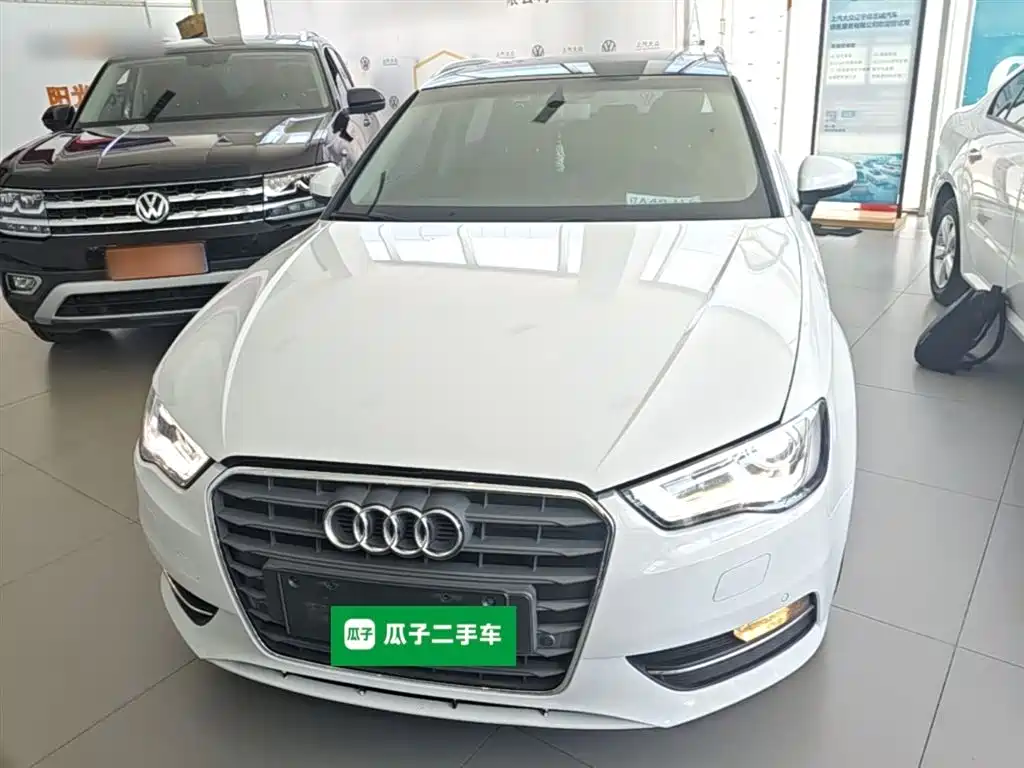 Audi A3 2015 Sportback 35 TFSI Millionth Anniversary Comfort Enjoyment Type фото 3