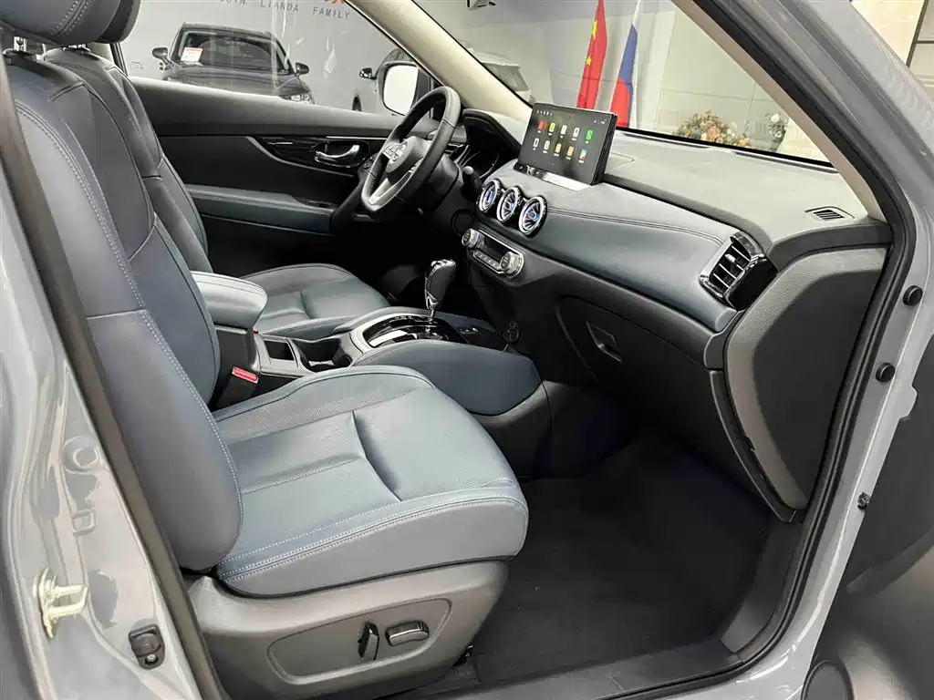 NISSAN QIJUN