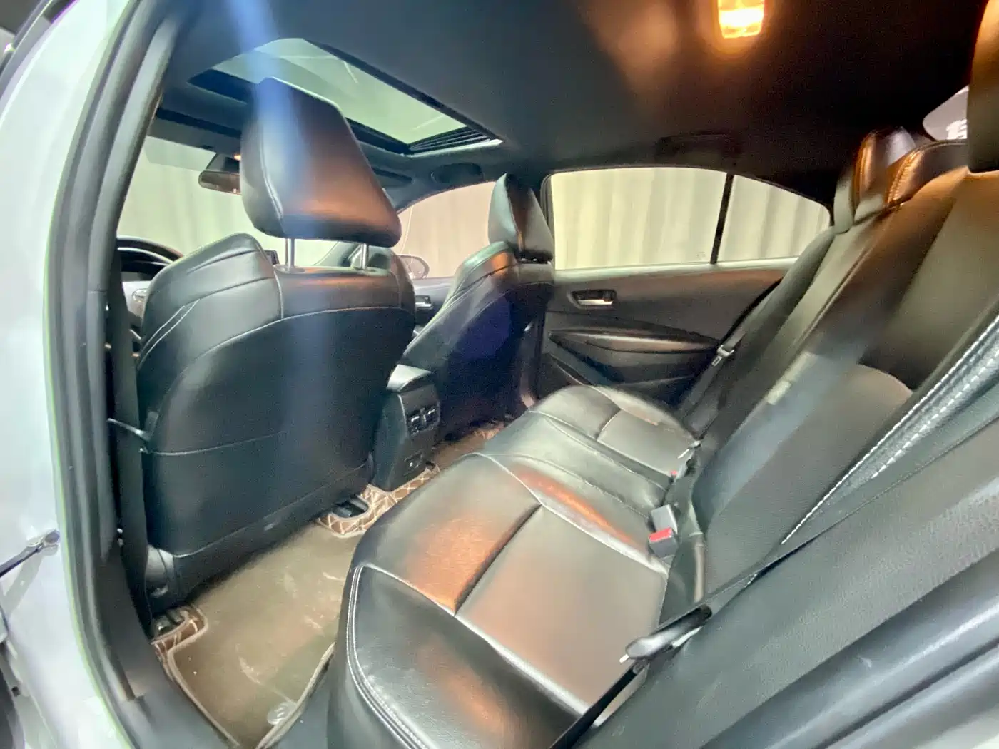 Toyota Levin 2021 185T CVT Luxury Edition фото 14