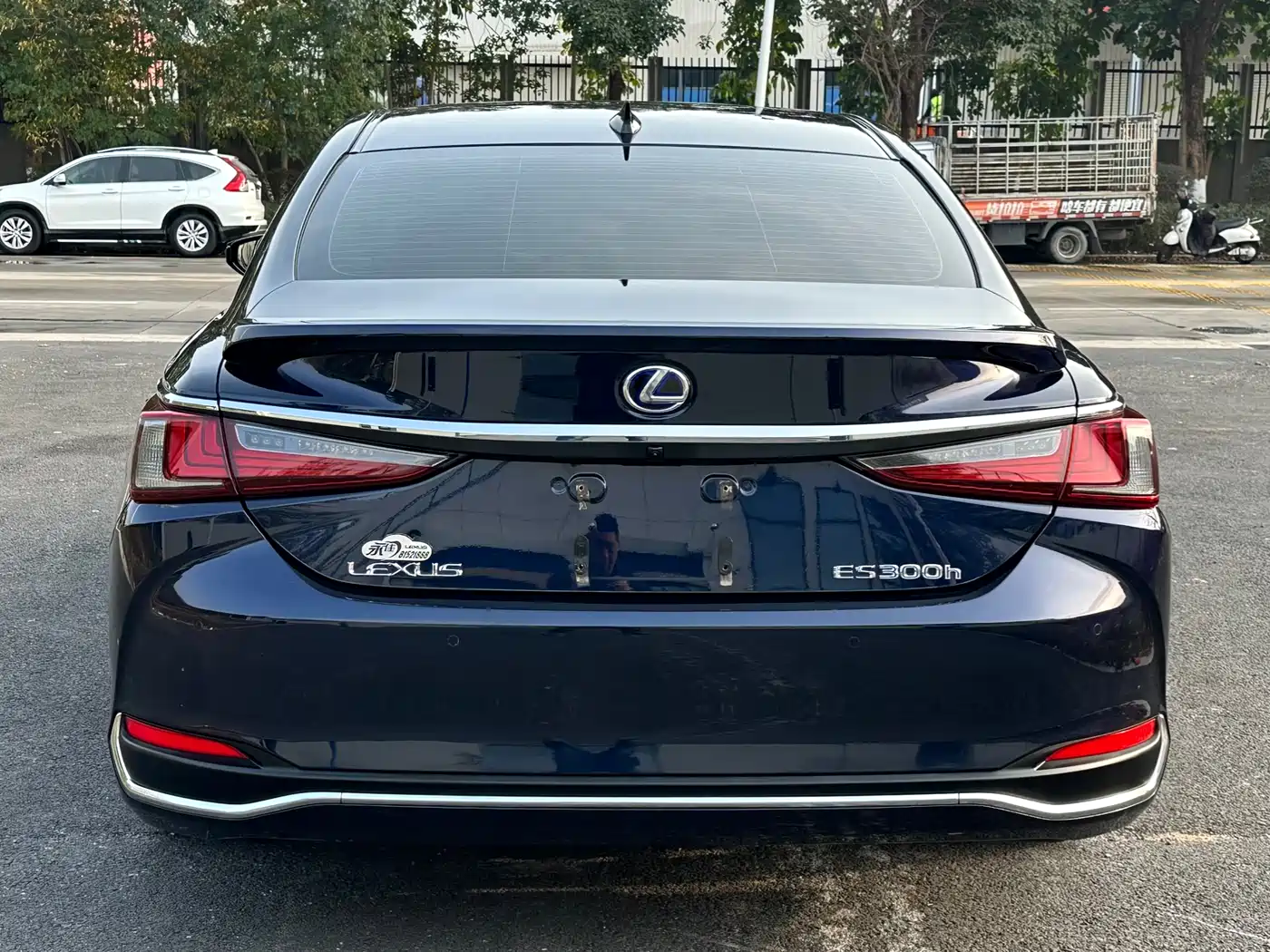Lexus ES 2021 300h Excellence Edition фото 11