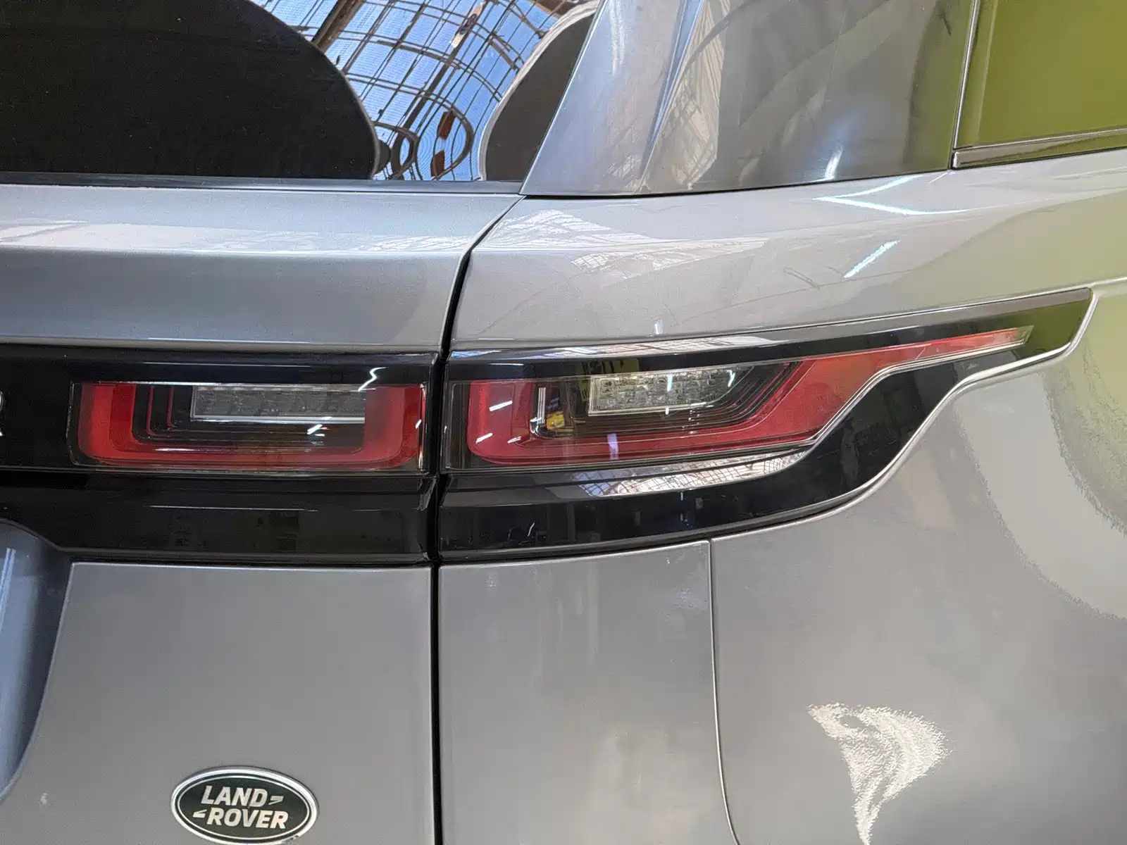 Фото 7 - Land Rover Range Rover Velar