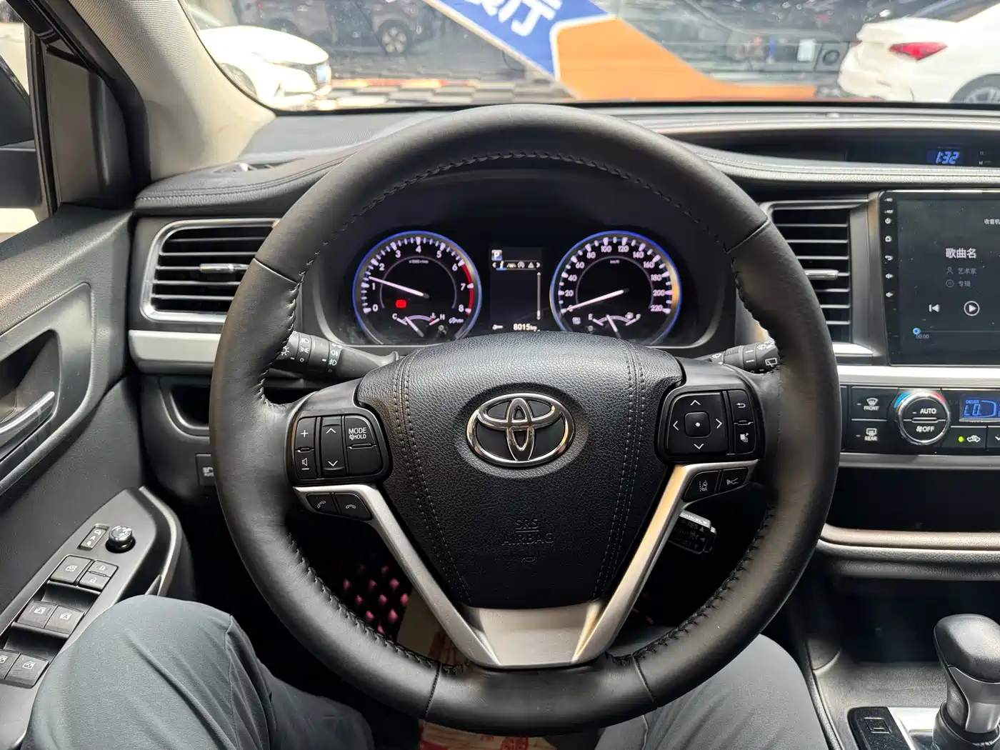 Toyota Highlander 2018 2.0T 4WD Luxury 7-seater China VI фото 13