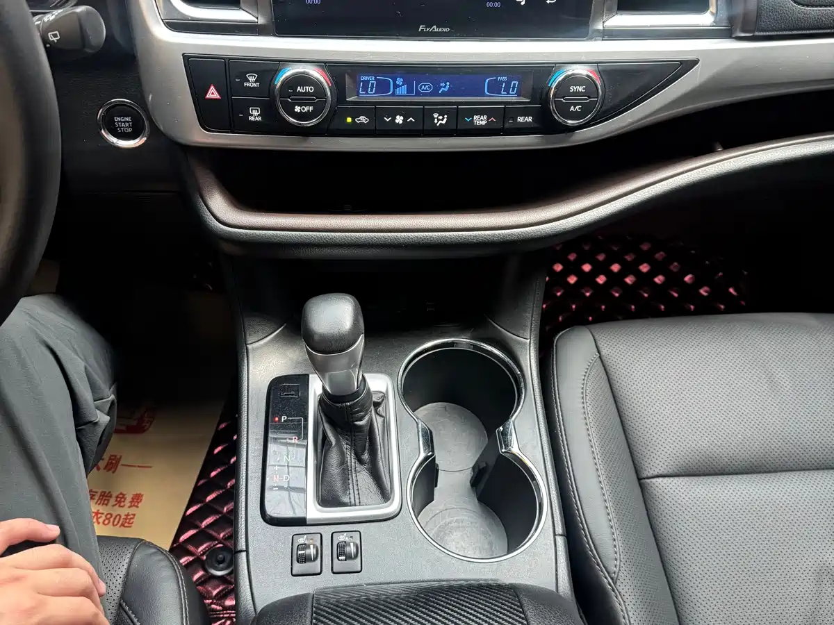 Toyota Highlander 2018 2.0T 4WD Luxury 7-seater China VI фото 14