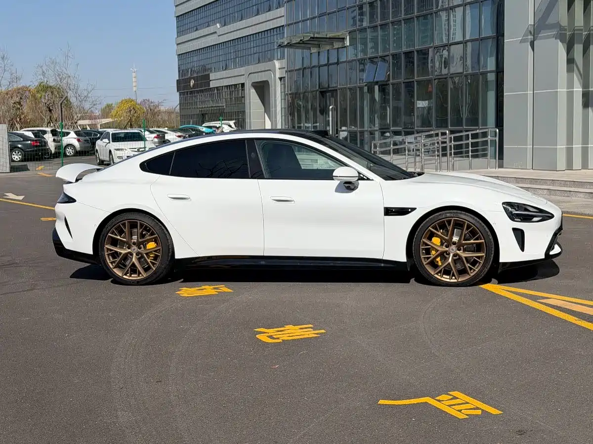 XIAOMI CAR XIAOMI SU7