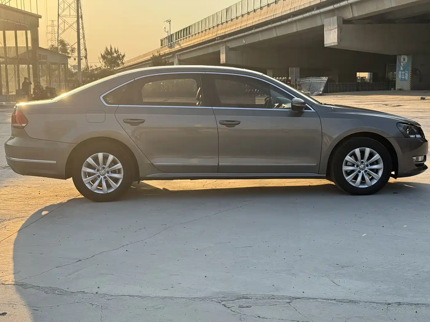 Photo 4 - Volkswagen Passat