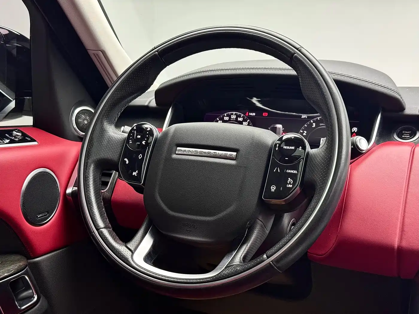 Фото 16 - Land Rover Range Rover Sport