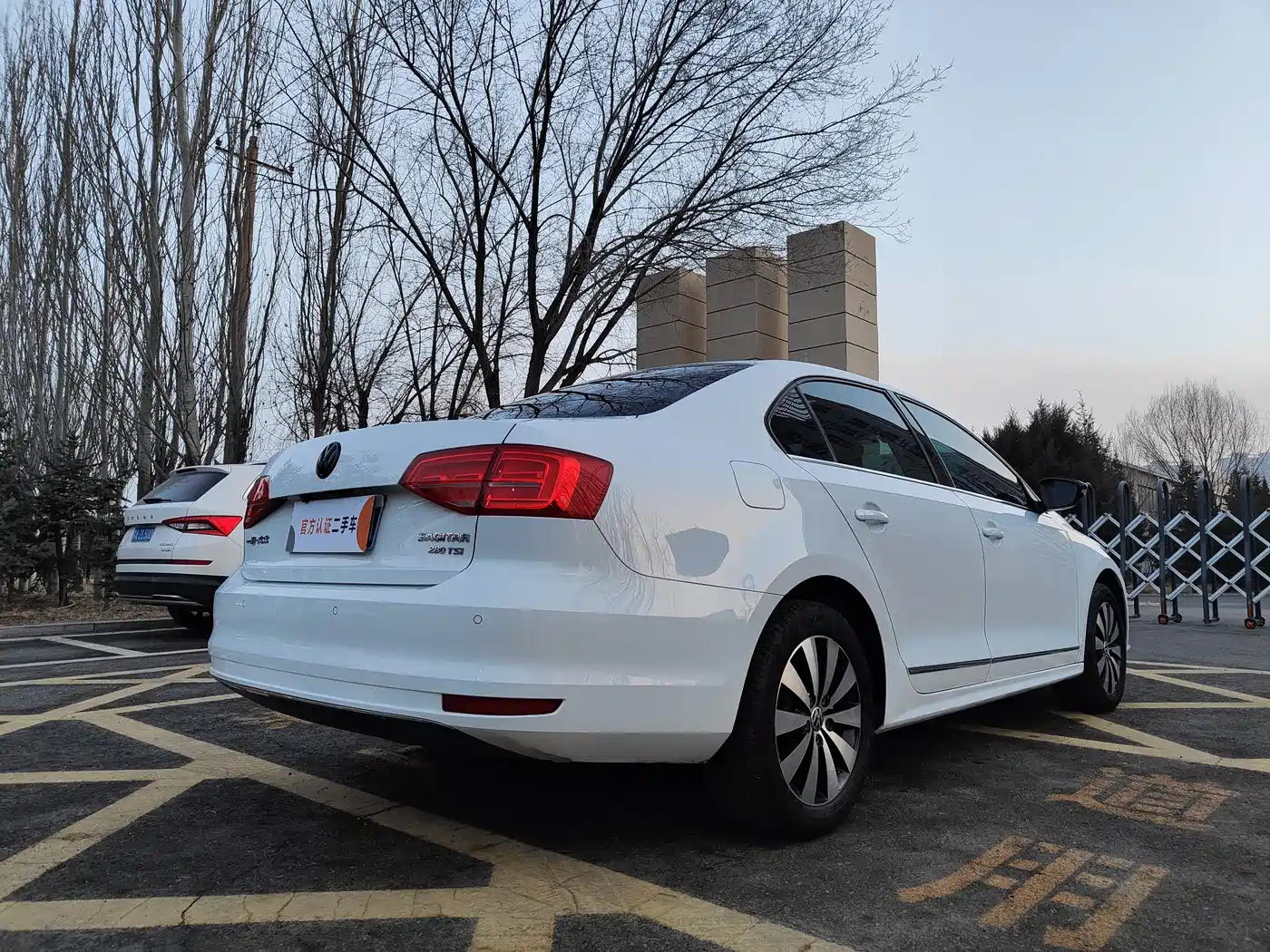 Volkswagen Sagitar 2018 1.6L Automatic Comfort фото 9
