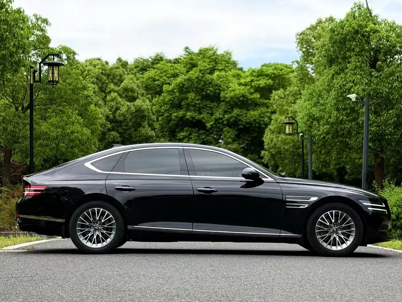 Genesis G80 2021 2.5T AWD Luxury Edition фото 24