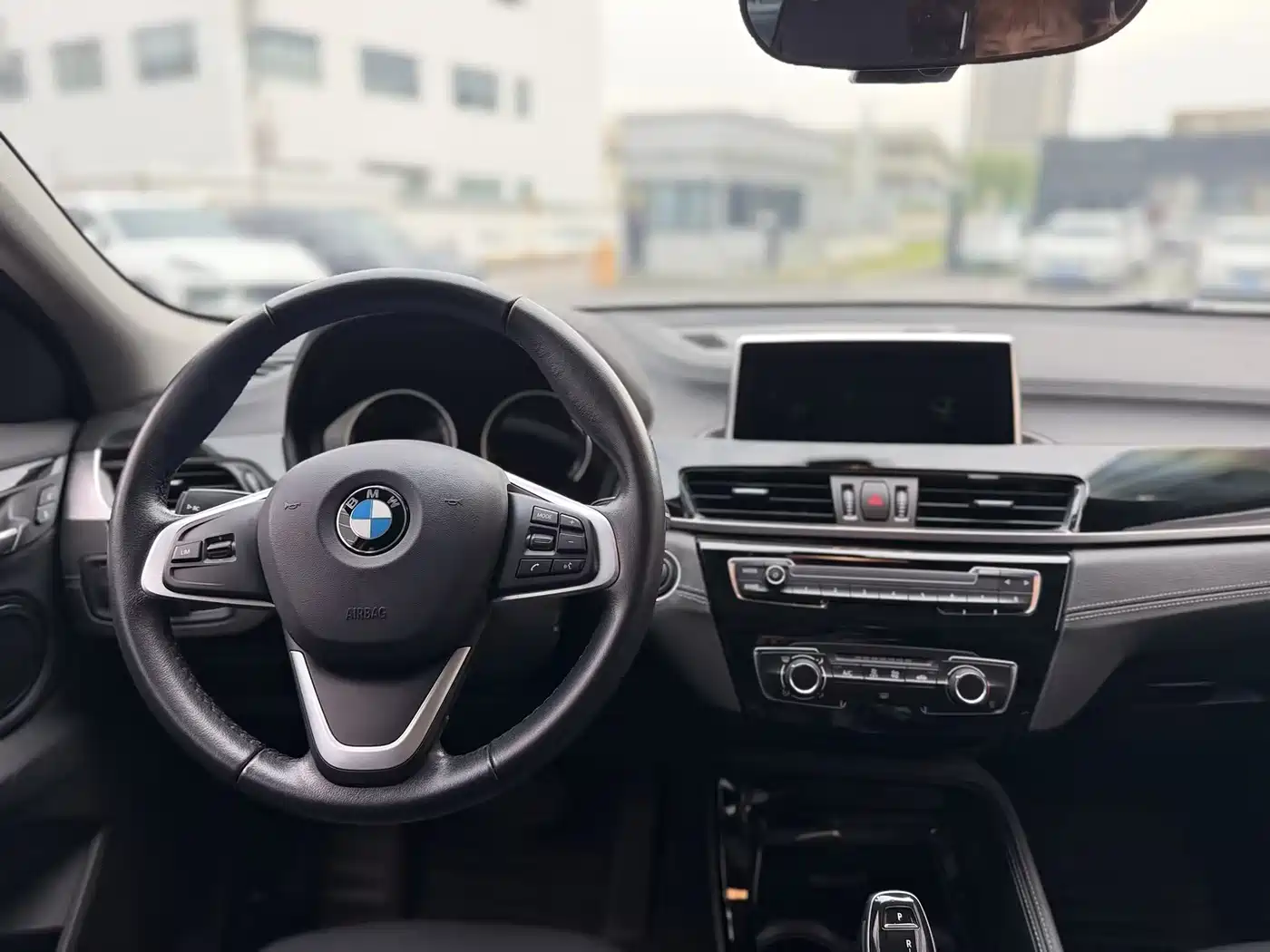 BMW X2 (Import) 2019 sDrive20i M Off-Road Package China VI фото 11