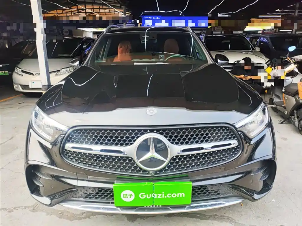 Mercedes-Benz GLC 2023 GLC 300 L 4MATIC Sport 5-Seater фото 3