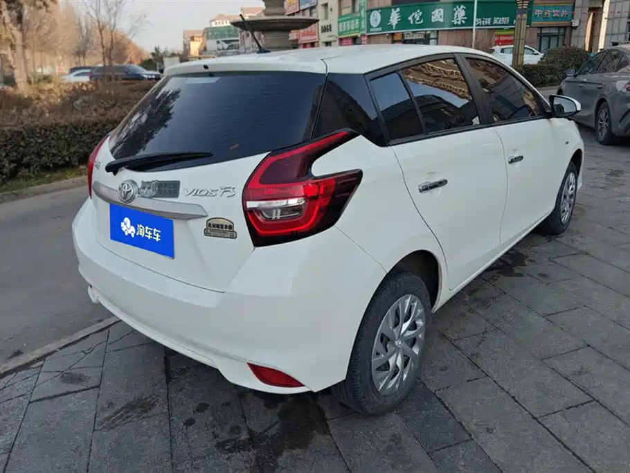 Toyota Vios FS 2022 1.5L 20th Anniversary Edition фото 3