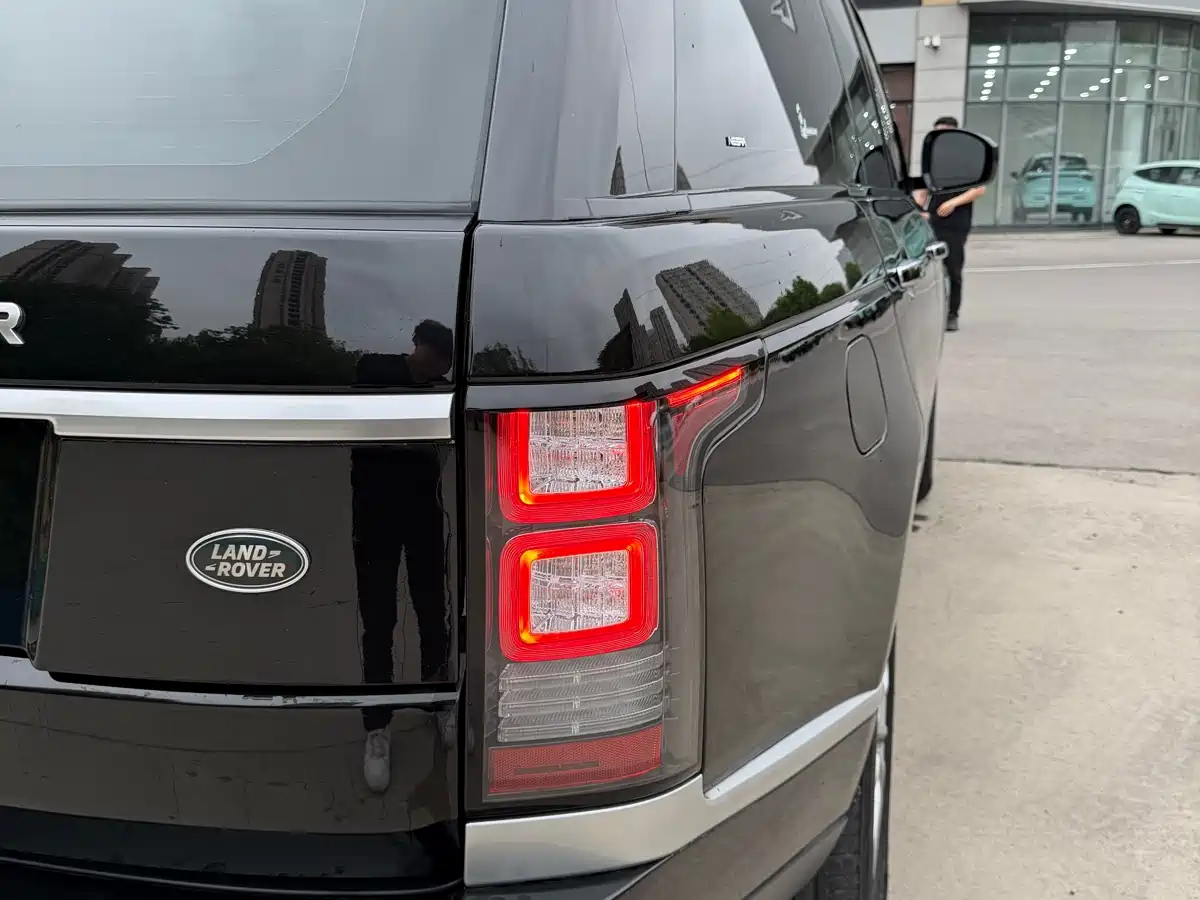 Land Rover Range Rover 2017 3.0 SC V6 Vogue фото 7