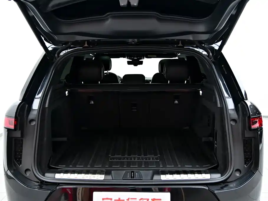 Land Rover Range Rover Sport 2025 400PS Hidden Edge Special Edition фото 36