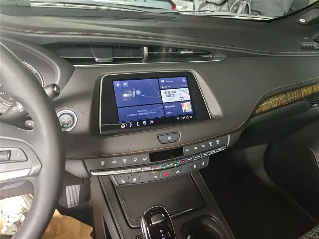 Cadillac XT4 2022 28T FWD Premium фото 13