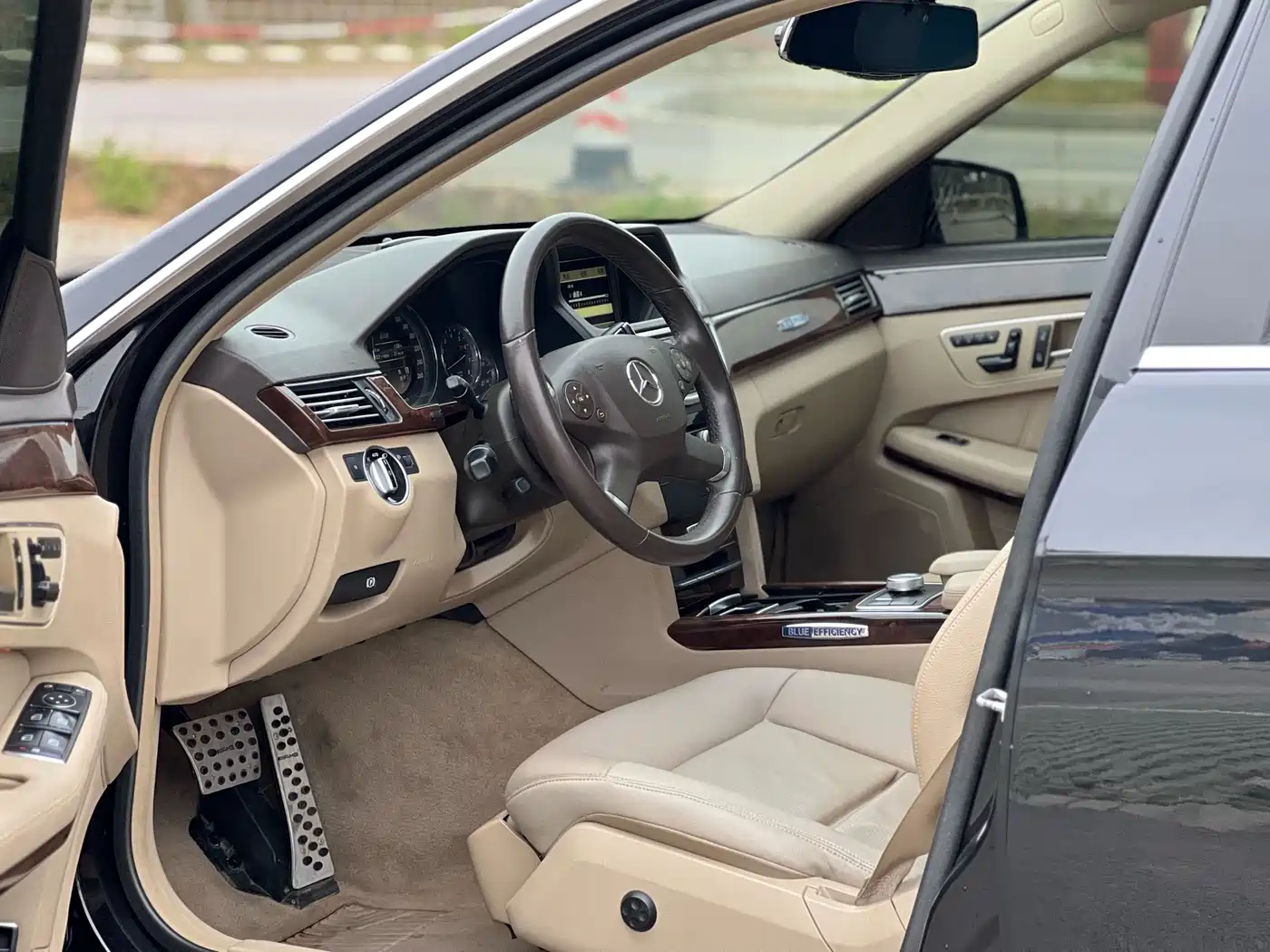 Mercedes-Benz E-Class 2012 E 200 L CGI Elegance фото 11