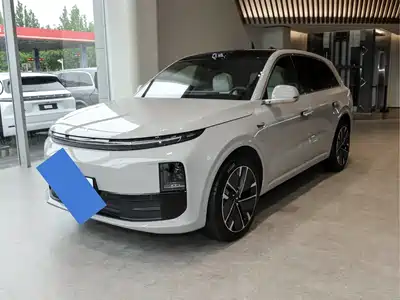 Li Auto L6
