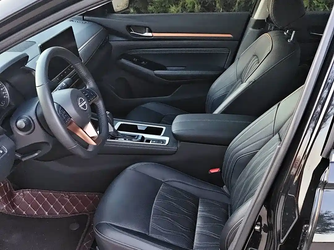 Photo 7 - Nissan Teana