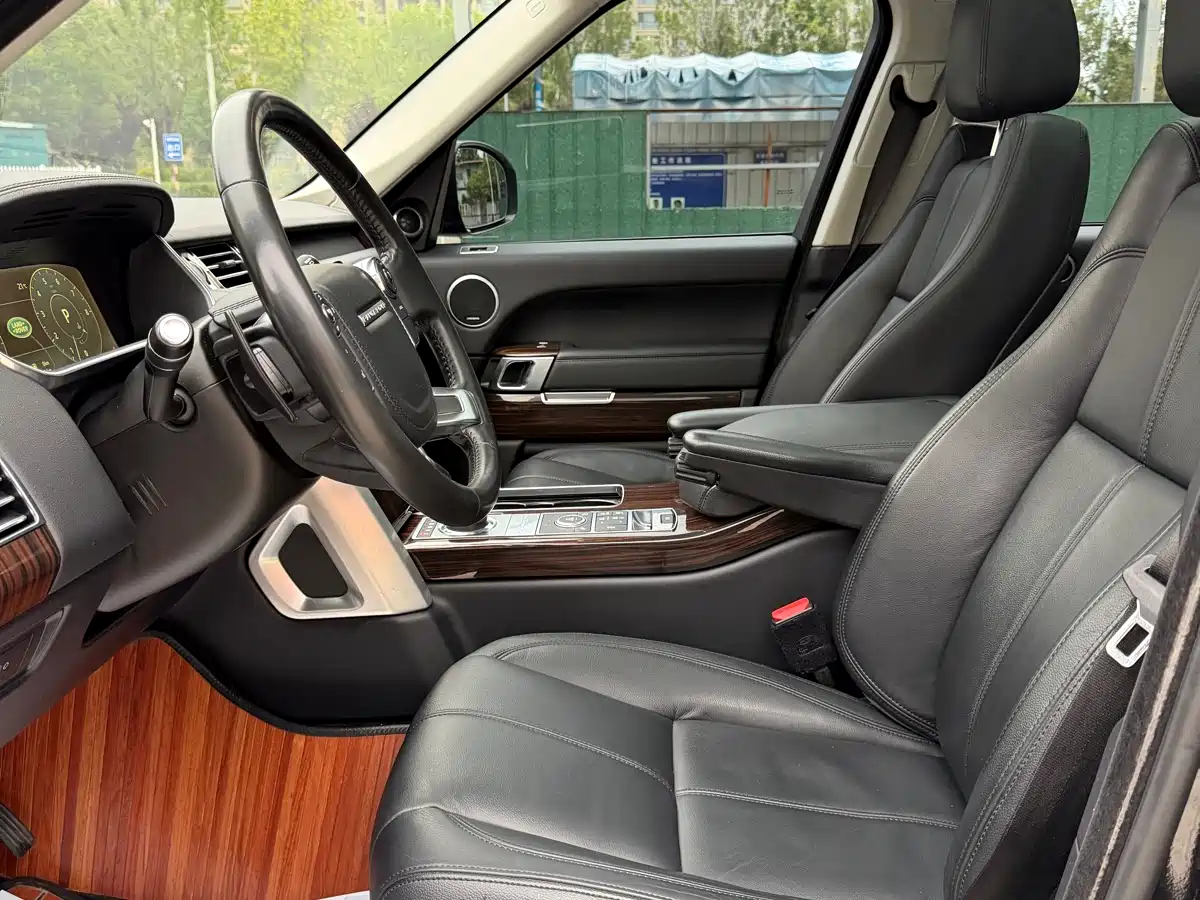 Land Rover Range Rover 2017 3.0 SC V6 Vogue фото 12