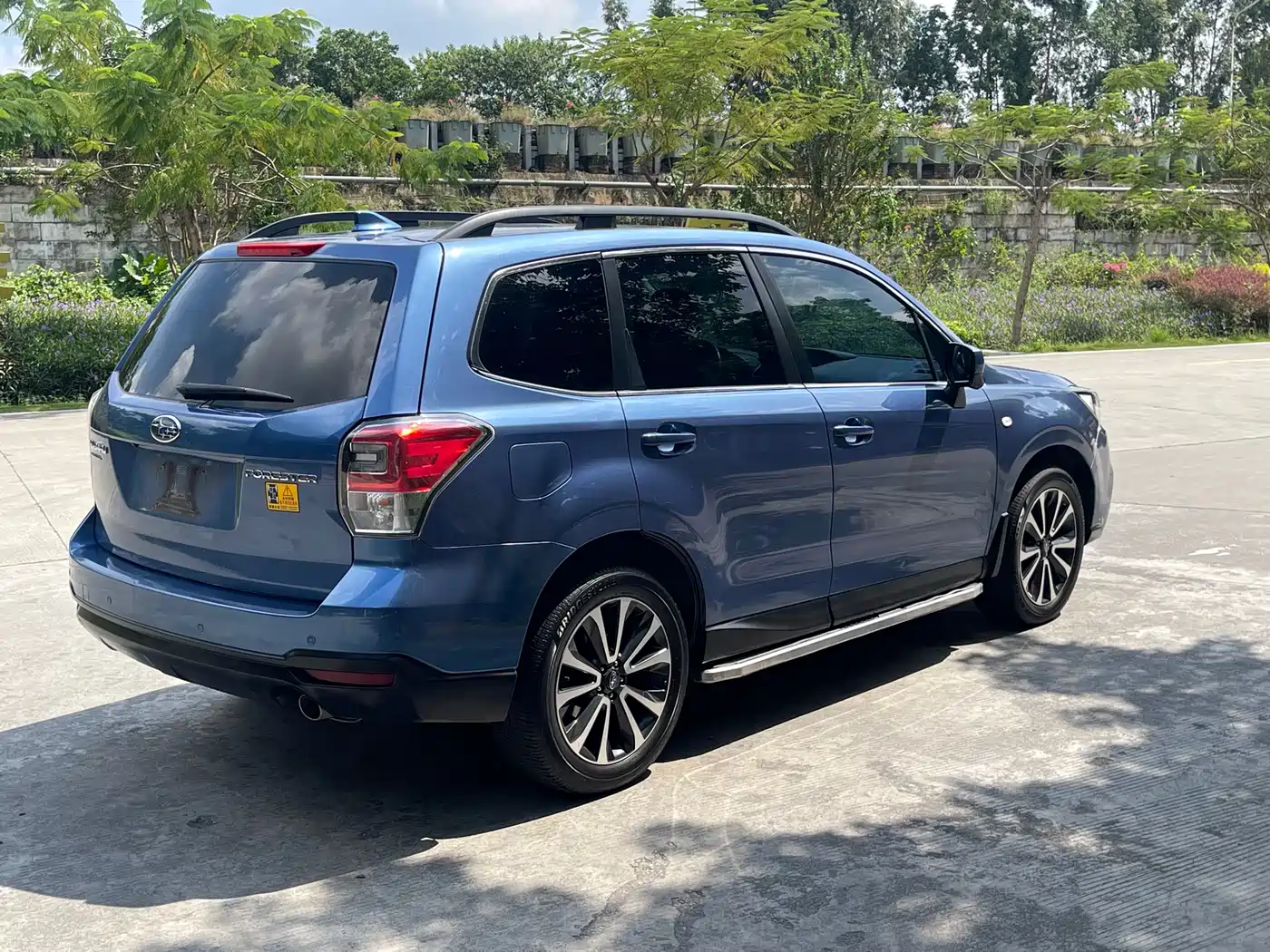 Subaru Forester 2018 2.0i Luxury Navigation Edition фото 3