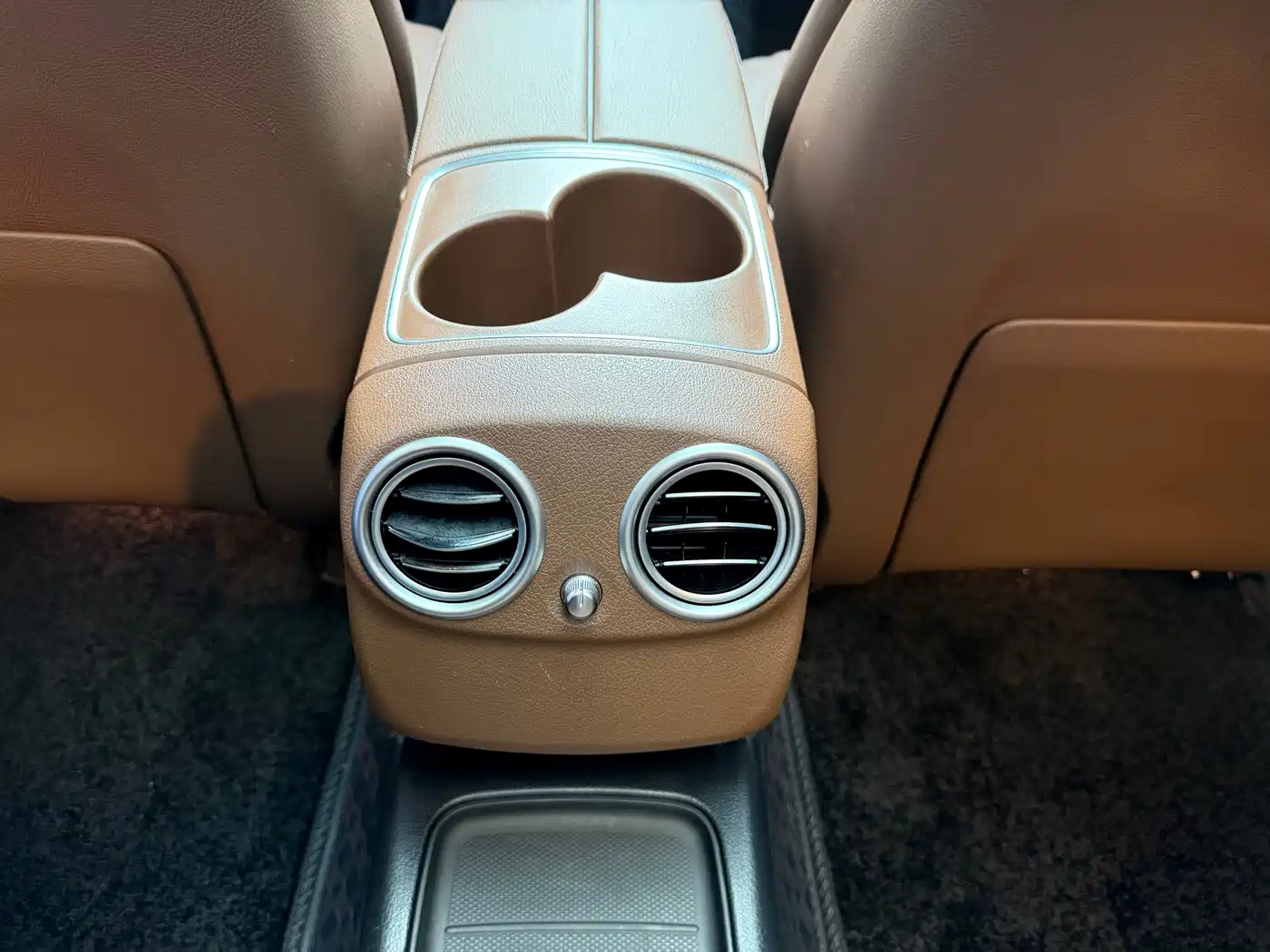 Mercedes-Benz E-Class 2020 E 300 L Sport Fashion Model фото 10