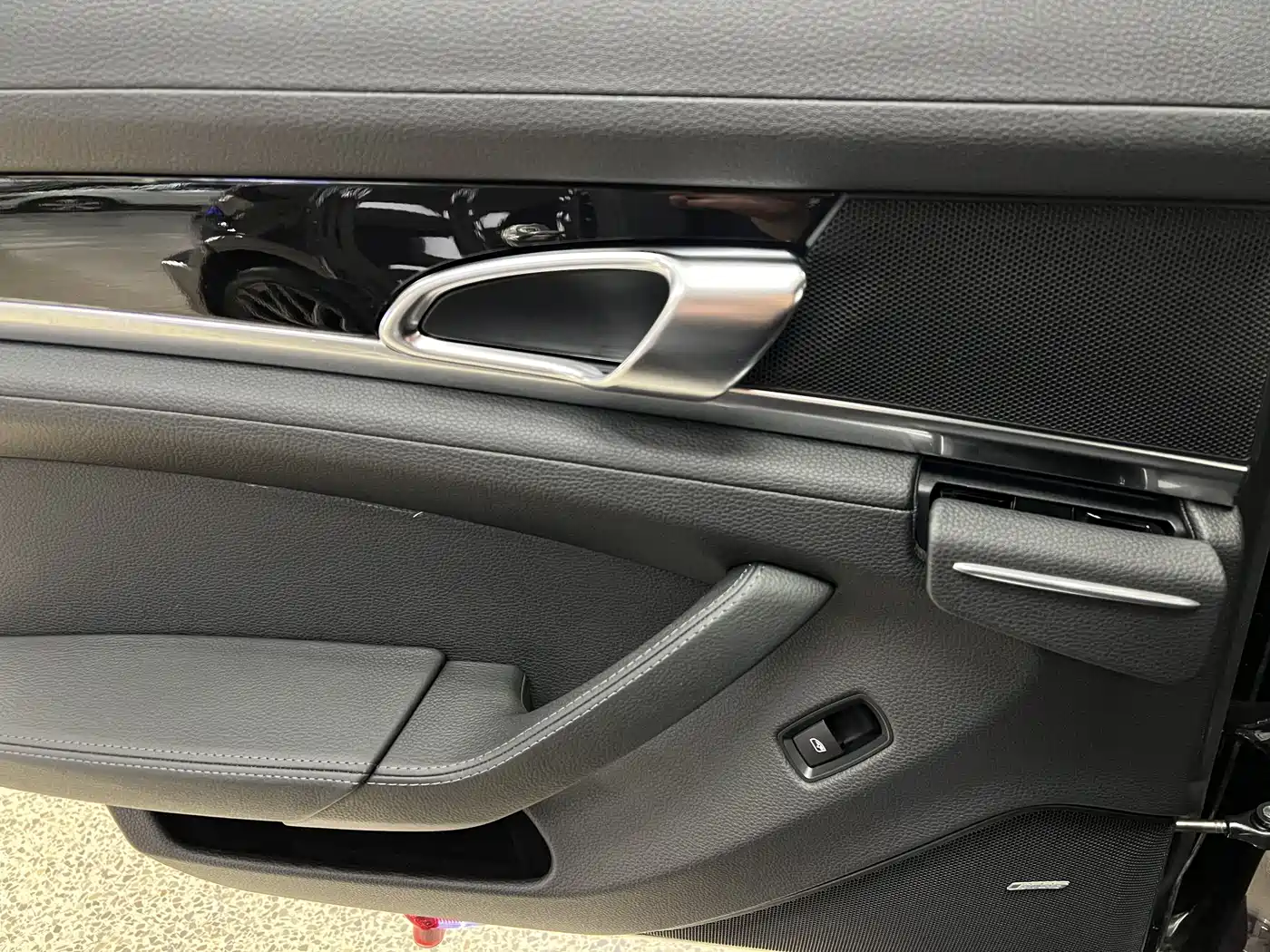 Porsche Panamera 2014 Panamera 3.0T фото 19