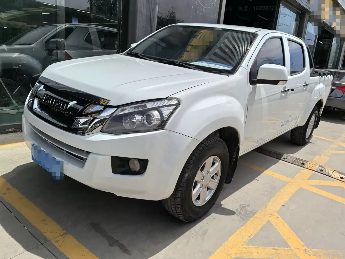Isuzu Lingtuo 2020 2.5T 4WD Manual Navigation China VI JE4D25Q6A