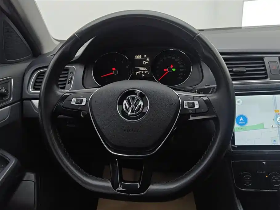 Volkswagen Lavida Tour 2017 180TSI DSG Comfort Edition фото 15