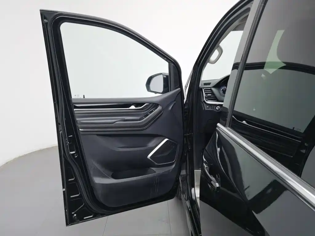 Maxus G20 2021 2021 PLUS 2.0T Gasoline Automatic Luxury Edition