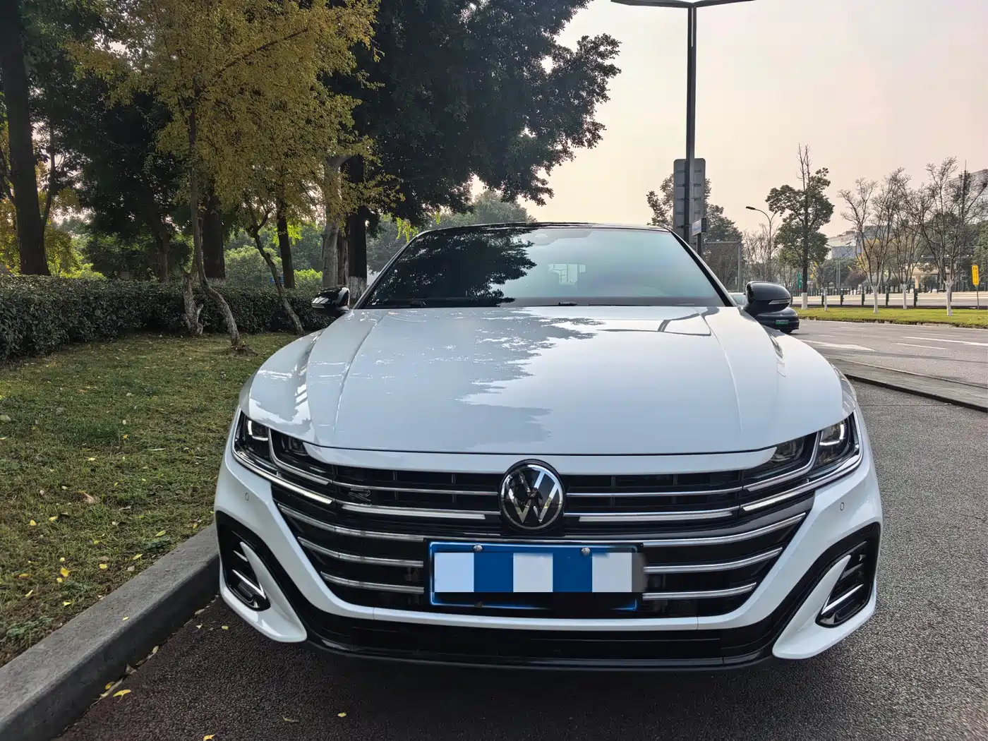 Volkswagen FAW-Volkswagen CC 2024 380TSI Eye-catching Edition фото 2