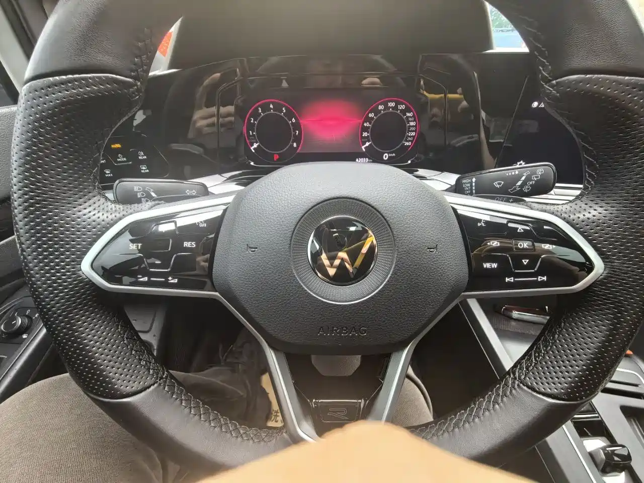 Volkswagen Golf 2021 280TSI DSG R-Line фото 11