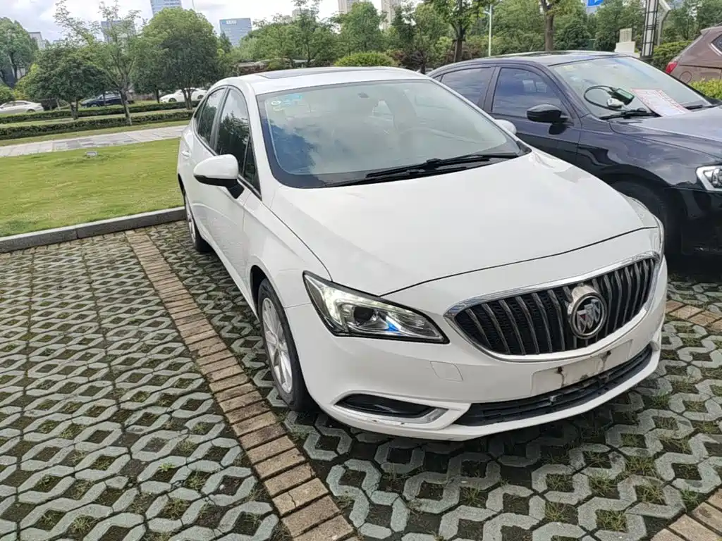 Фото 4 - Buick Verano