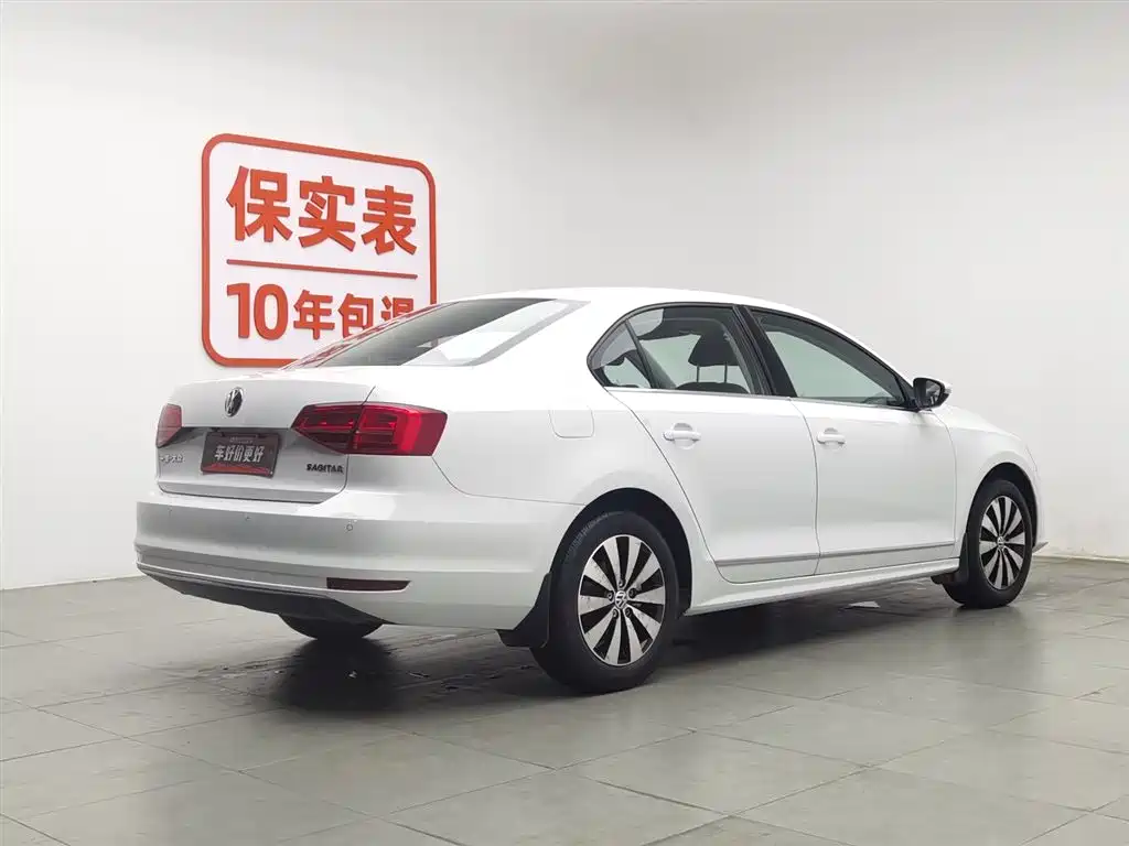 Volkswagen Sagitar 2017 1.6L Manual Comfort фото 2