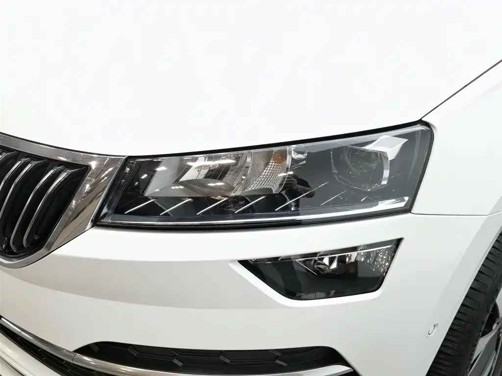 Škoda Karoq 2024 TSI280 Luxury Edition фото 7