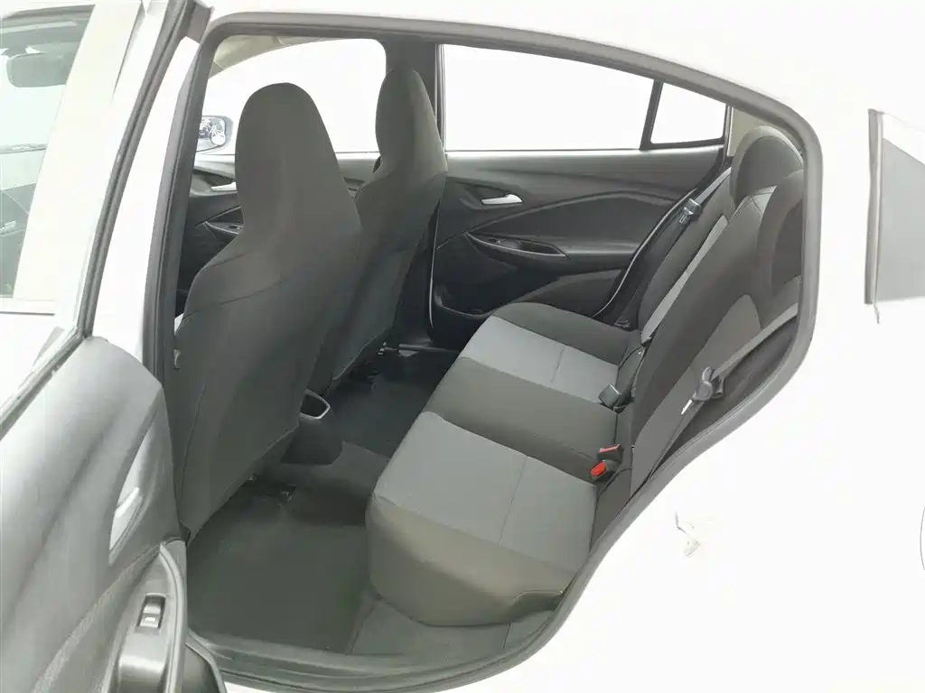 CHEVROLET KOVOZ