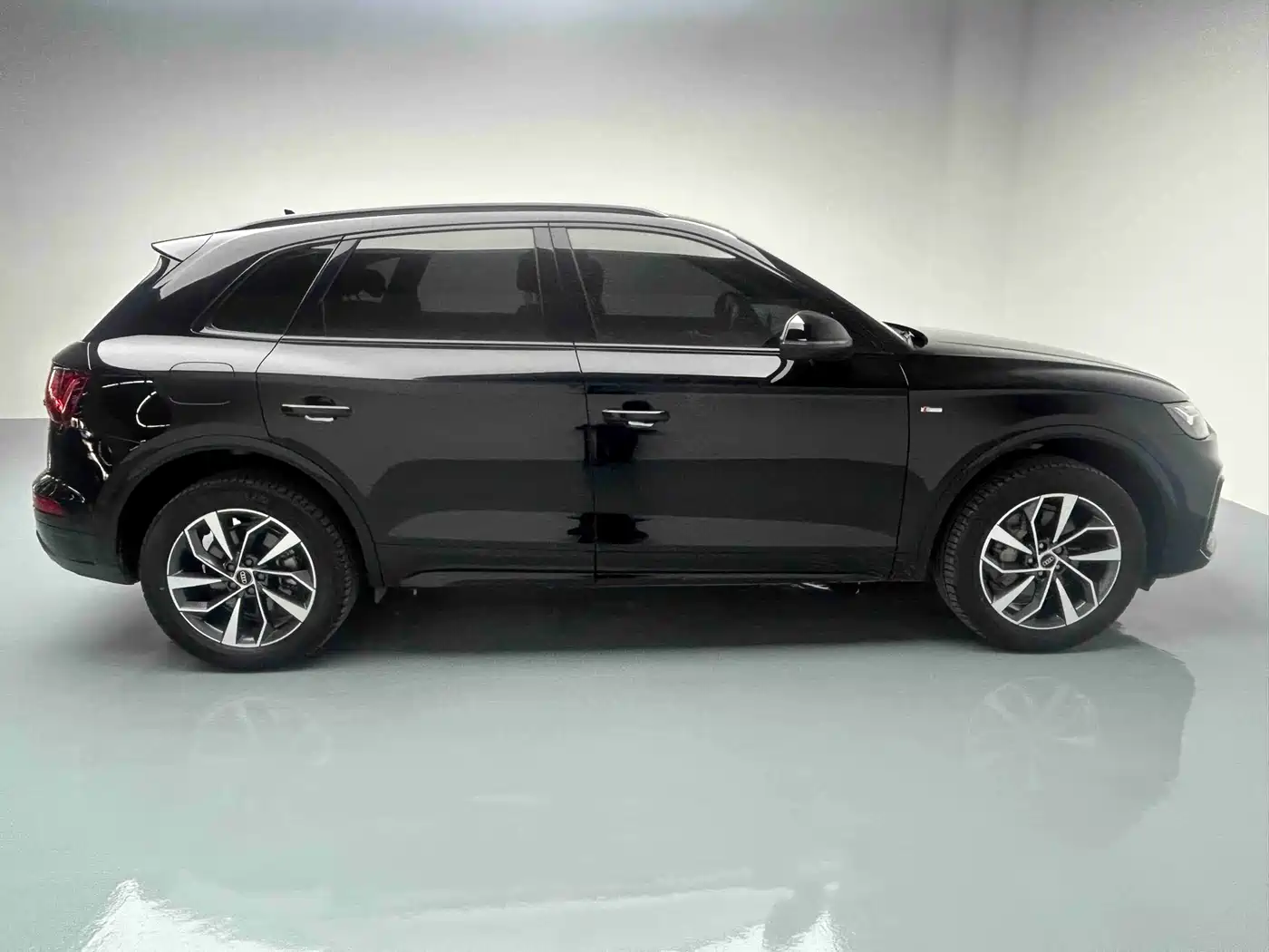 Audi Q5L 2023 40T Luxury Dynamic фото 12