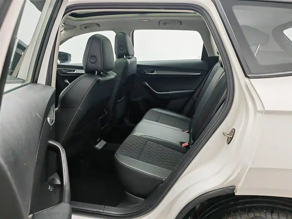 Škoda Karoq 2019 TSI280 Smart Drive Premium Edition China VI фото 15