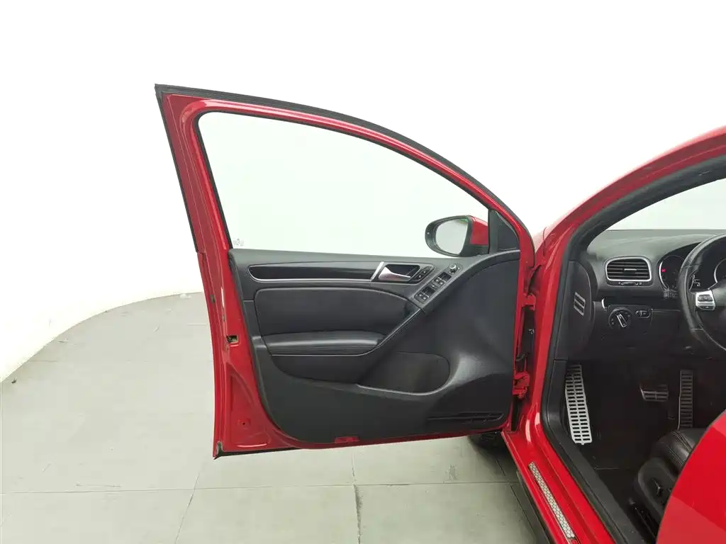 Volkswagen Golf GTI 2012 2.0TSI GTI фото 8