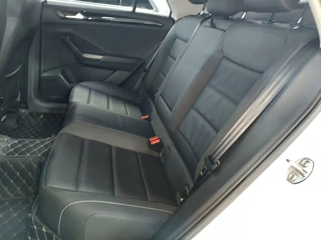Volkswagen T-Roc, миниатюра 17