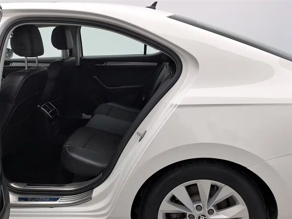 Škoda Superb 2018 TSI280 DSG Comfort (China V) фото 15