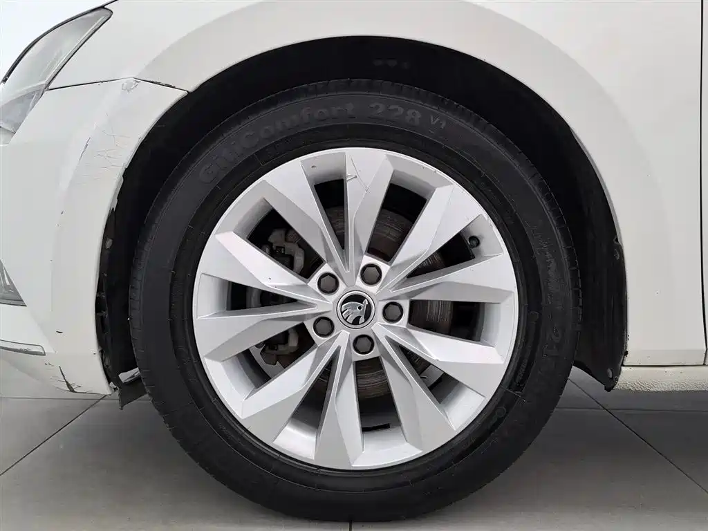 Škoda Superb 2018 TSI280 DSG Comfort (China V) фото 17