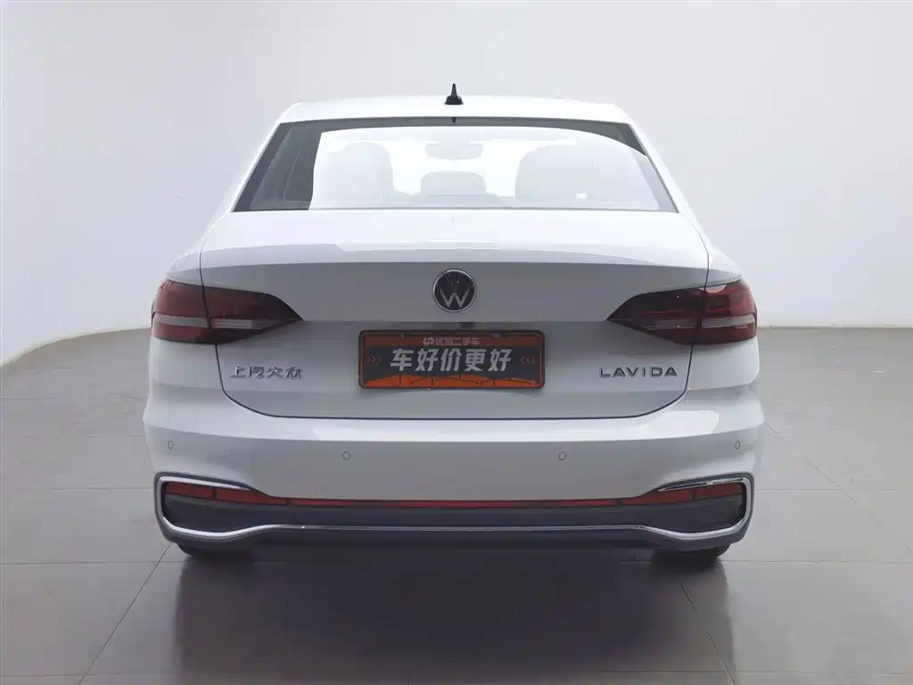 Volkswagen Lavida 2024 Model 1.5L Automatic 5 Million Edition фото 4