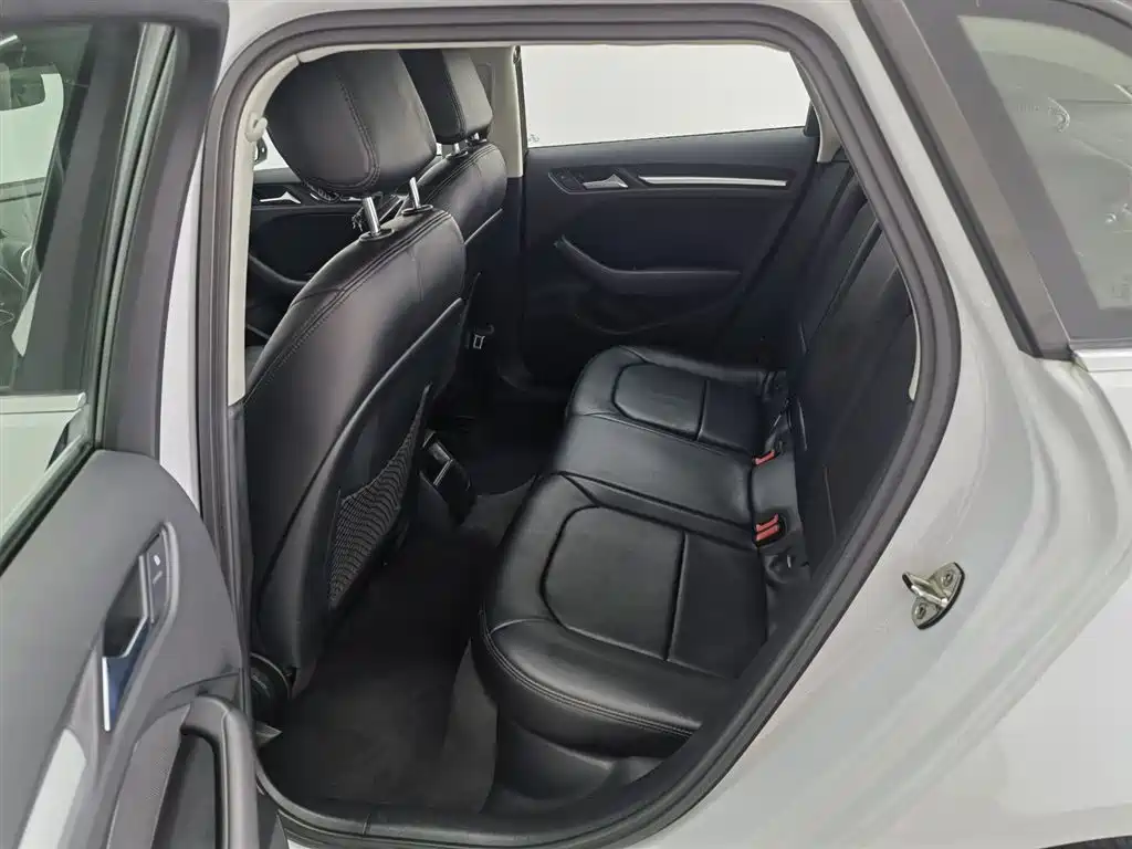 Audi A3 2016 Sportback 35 TFSI Progressive фото 15