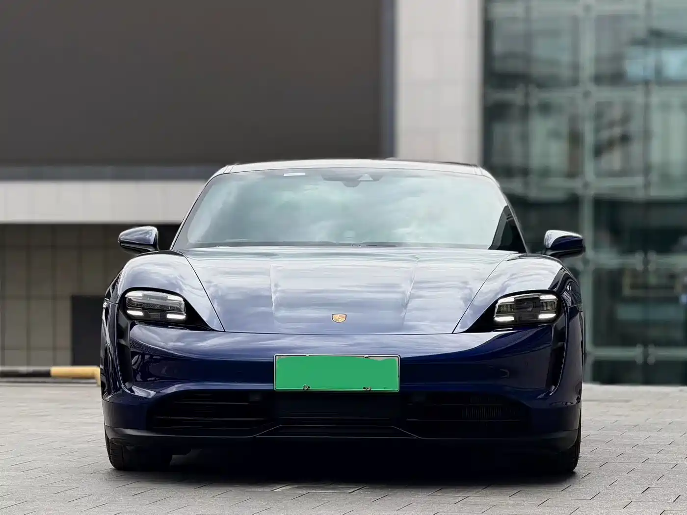 Porsche Taycan 2021 2020 Taycan