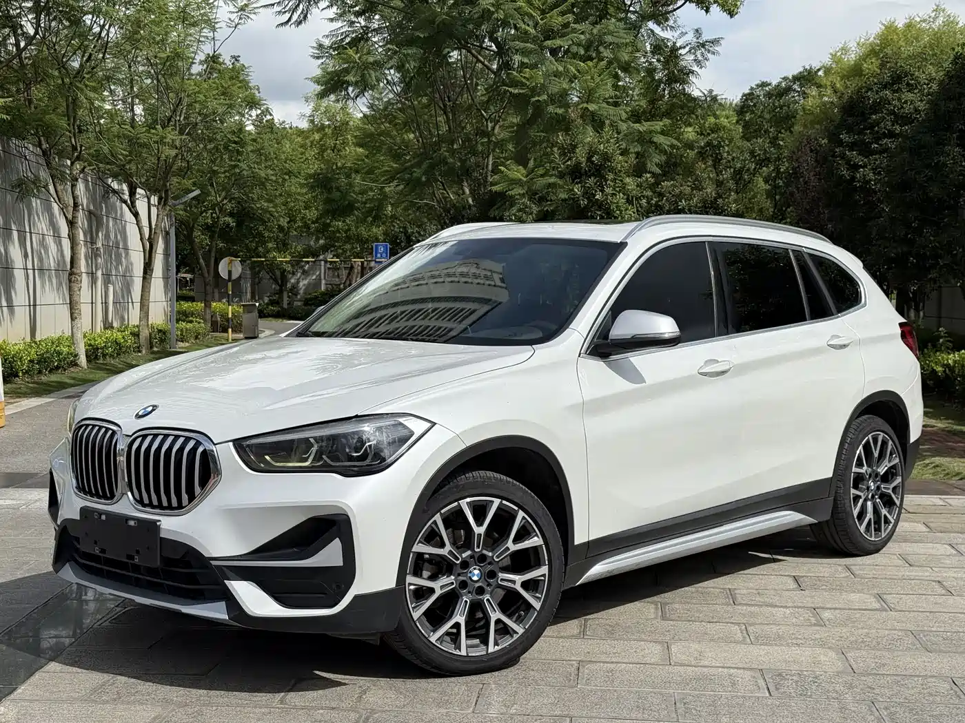 BMW X1 2021 xDrive25Li Exclusive